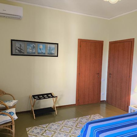 Casa Mar - Elegant Apartment With Pool And Panoramic Terrace In The Heart Of Сорренто Экстерьер фото
