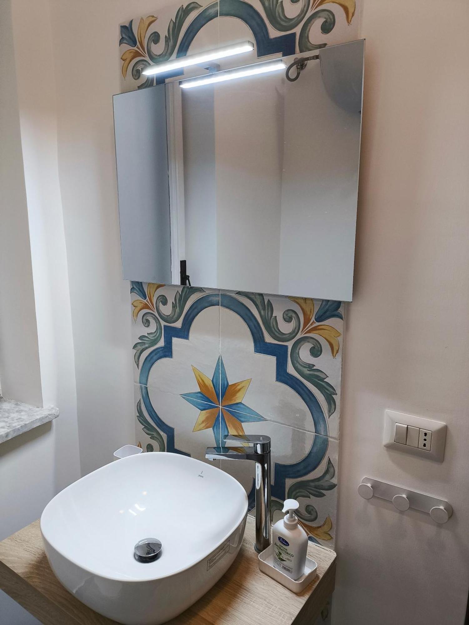 Casa Mar - Elegant Apartment With Pool And Panoramic Terrace In The Heart Of Сорренто Экстерьер фото