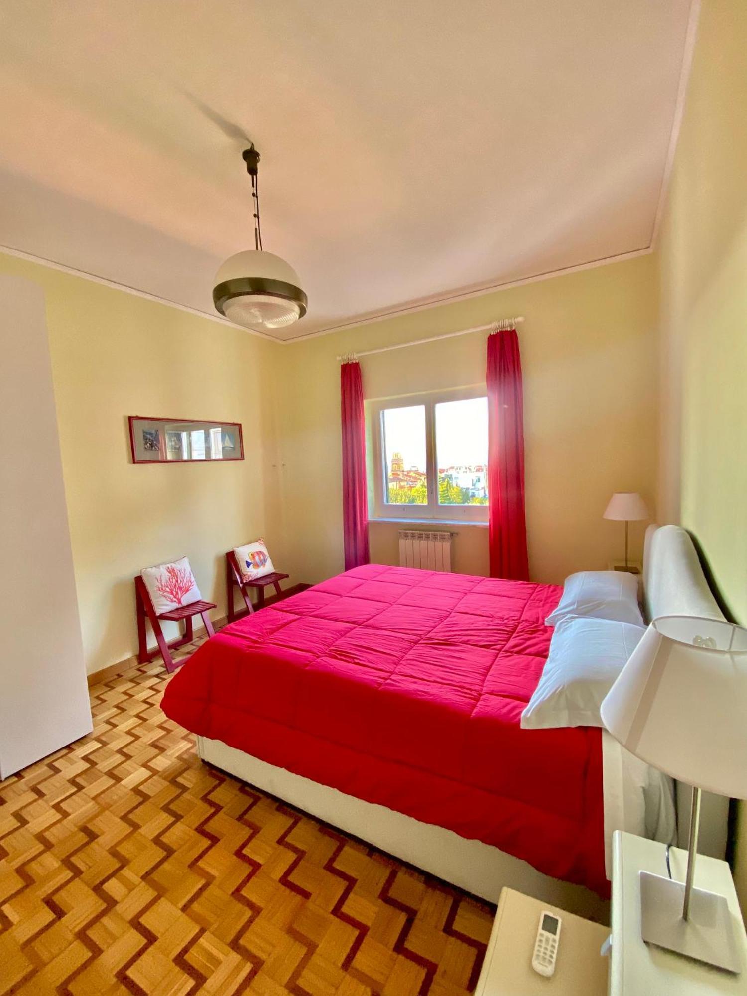 Casa Mar - Elegant Apartment With Pool And Panoramic Terrace In The Heart Of Сорренто Экстерьер фото