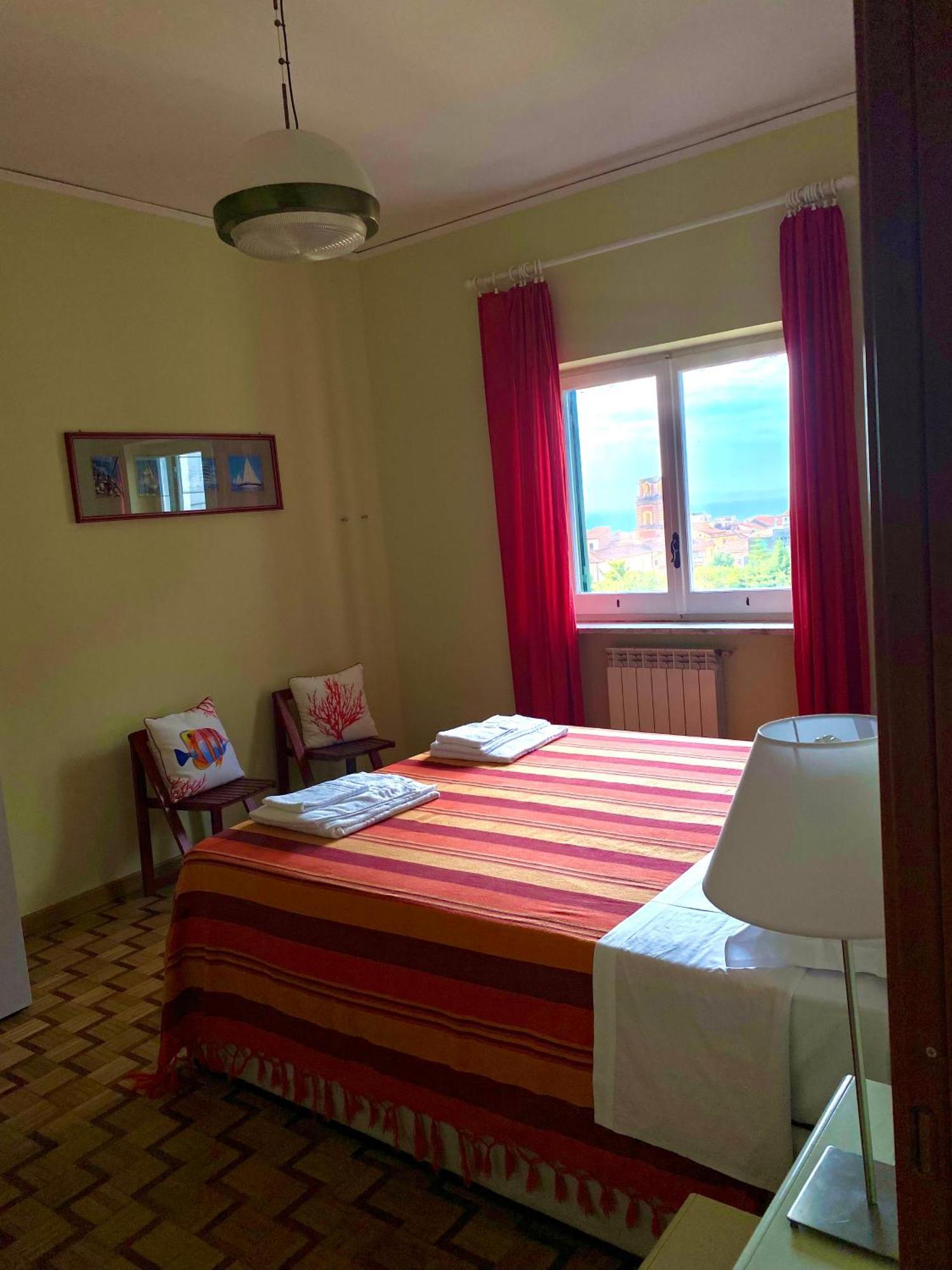 Casa Mar - Elegant Apartment With Pool And Panoramic Terrace In The Heart Of Сорренто Экстерьер фото